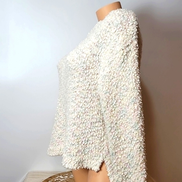 Willow & Wind Soft Boucle Sweater Light Blue, Light Pink & White - Picture 6 of 12